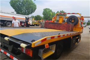 荣县附近拖车电话号码服务